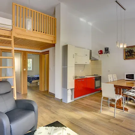 Nur 150 Meter Vom Mit Whirlpool *