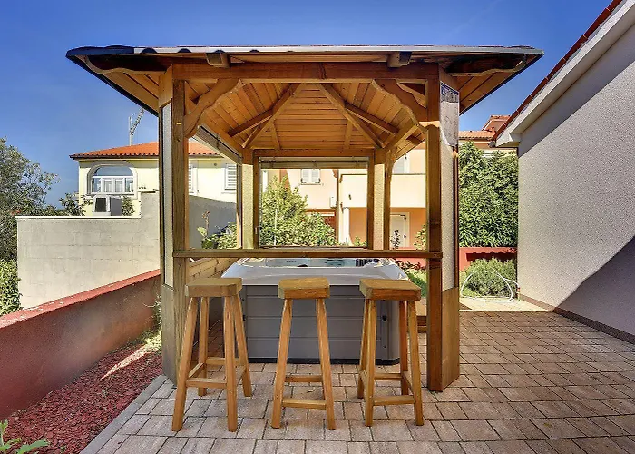 Nur 150 Meter Vom Mit Whirlpool Semesterbostad *